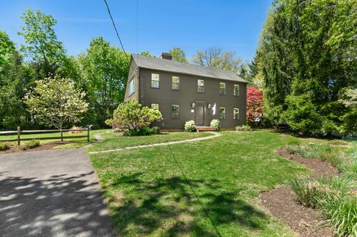 Detached House in Darien, Fairfield County