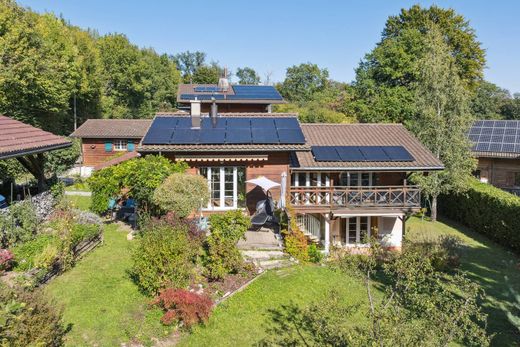 Detached House in Trélex, Nyon District