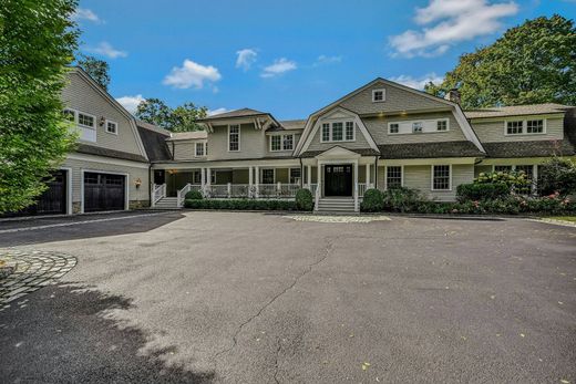 Detached House in Muttontown, Nassau County