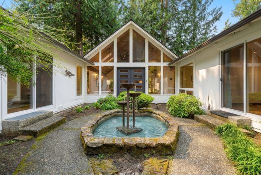 بيت مستقل ﻓﻲ Bellevue, King County