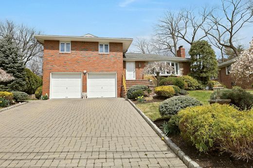 Detached House in Englewood Cliffs, Bergen County