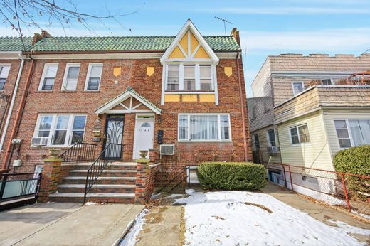 Yarɪ müstakil ev Brooklyn, Kings County