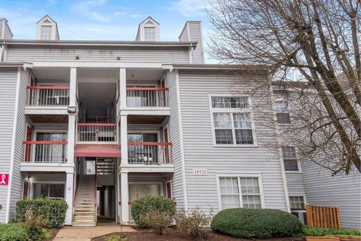 Luxury home in Gaithersburg, Montgomery County