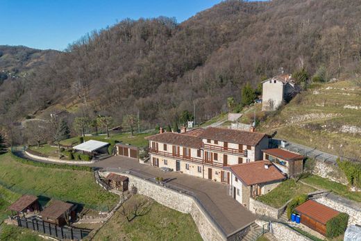 Palazzago, Provincia di Bergamoの一戸建て住宅