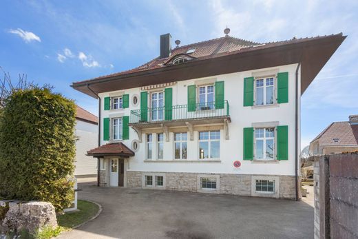 Vrijstaand huis in Les Bois, Franches-Montagnes District