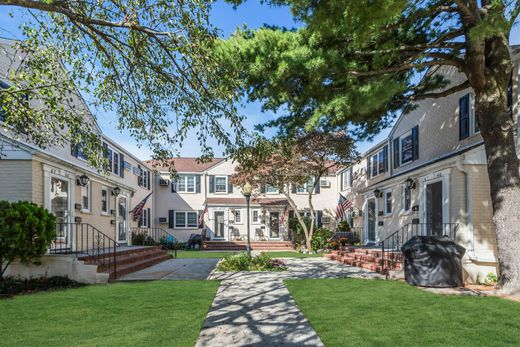 Элитный дом, Oakland Gardens, Queens County