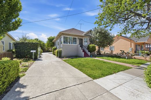 Detached House in San Mateo, San Mateo County