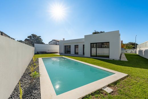 Vrijstaand huis in Setúbal, Distrito de Setúbal