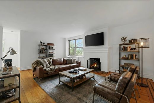 Apartment in Englewood, Bergen County