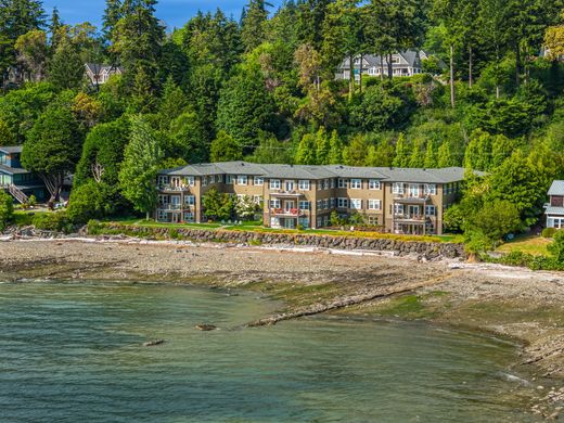 Apartment in Bainbridge Island, Kitsap County