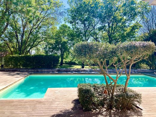 Dom jednorodzinny w Clermont-le-Fort, Upper Garonne