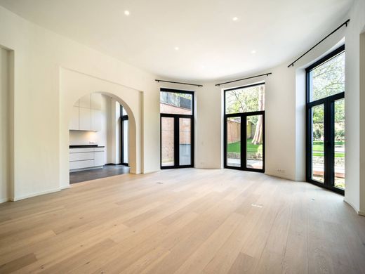 Apartment in Etterbeek, Brussels Capital Region