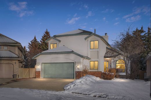 Detached House in Calgary, Alberta