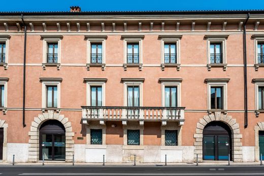 Vrijstaand huis in Verona, Provincia di Verona