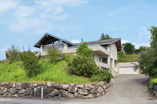 Einfamilienhaus in St-Légier-La Chiésaz, Riviera-Pays-d'Enhaut District