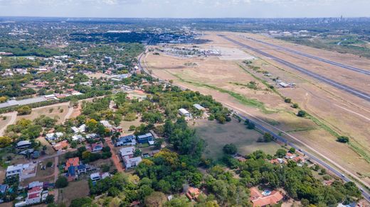 Land in Luque, Departamento Central