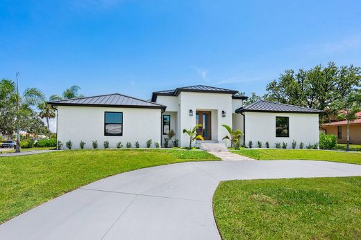 Luxury home in Osprey, Sarasota County