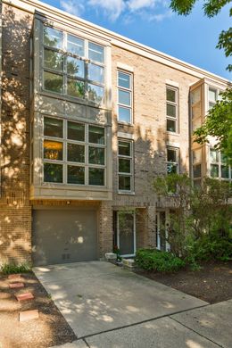 Townhouse in Chicago, Cook County