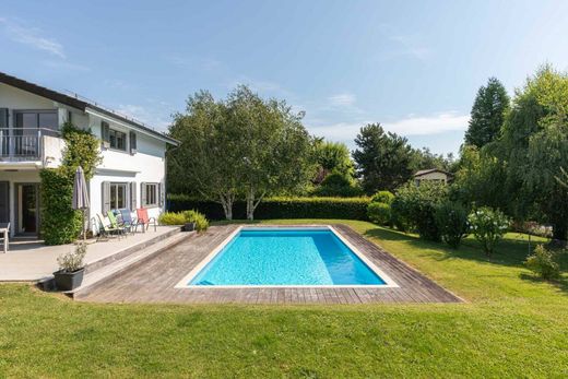 Detached House in Founex, Nyon District