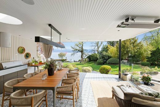 Detached House in Saint-Prex, Morges District