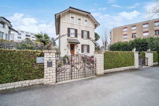 Detached House in Chavannes, Ouest Lausannois District