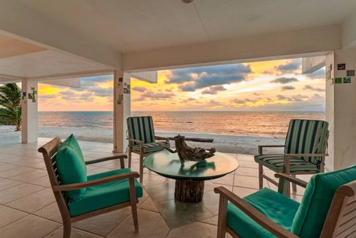 Detached House in Islamorada, Monroe County