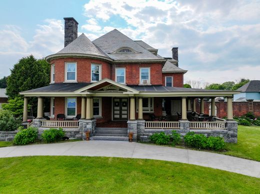 Rouses Point, Clinton Countyの一戸建て住宅