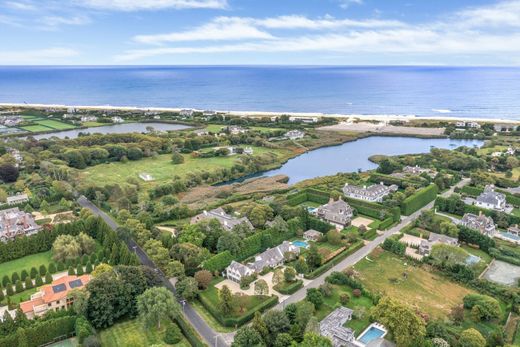 Detached House in Southampton, Suffolk County