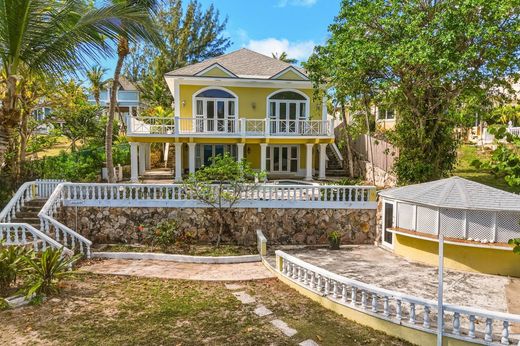 Detached House in Eastern Road, New Providence District