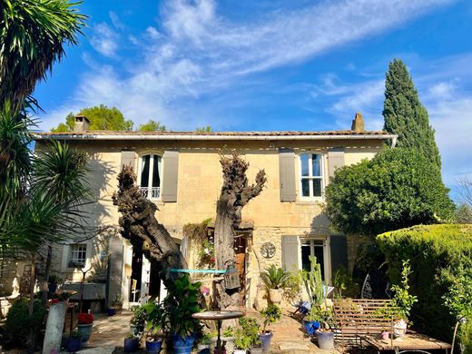 Vrijstaand huis in Boulbon, Bouches-du-Rhône