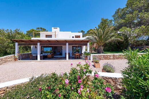 Detached House in Cala Tarida, Province of Balearic Islands