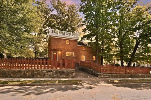 Luxury home in Arlington, Arlington County