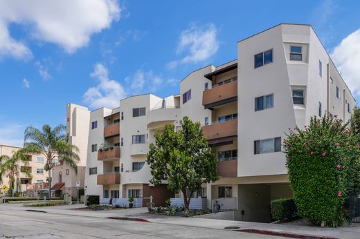 Apartment in North Hollywood, Los Angeles County