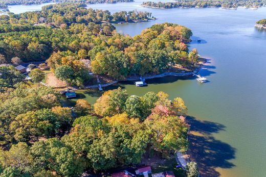 Land in Mooresville, Iredell County