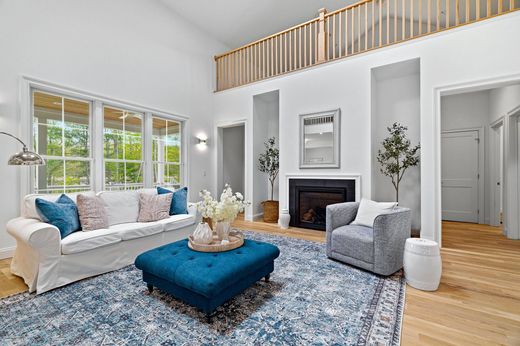 Detached House in Old Lyme, New London County