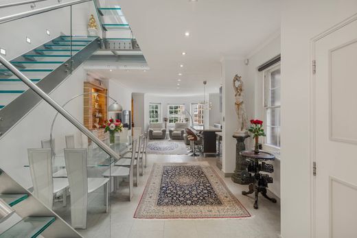 듀플렉스 / 런던, Greater London