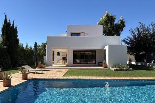 Detached House in Sant Pere de Ribes, Province of Barcelona