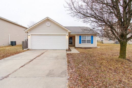 Detached House in Greenfield, Hancock County