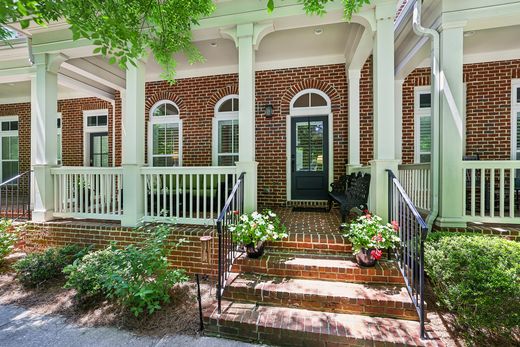 Townhouse in Decatur, DeKalb County