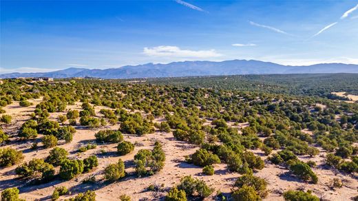 Land in Santa Fe, Santa Fe County