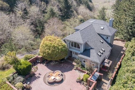 Luxury home in Waldport, Lincoln County