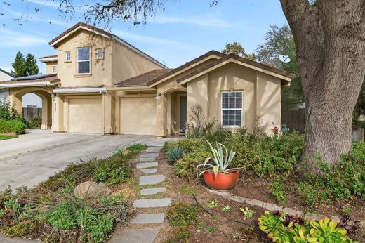Luxury home in Davis, Yolo County