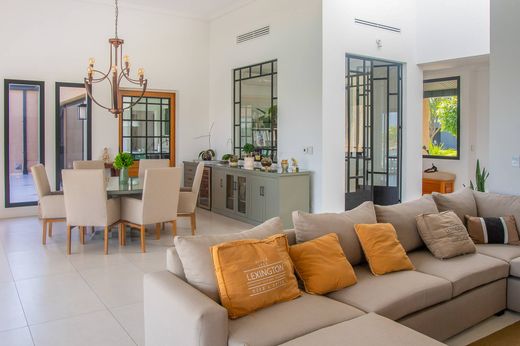 Detached House in Belén de Escobar, Partido de Escobar