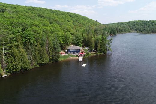 Detached House in Novar, Parry Sound District