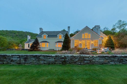 Detached House in Dorset, Bennington County