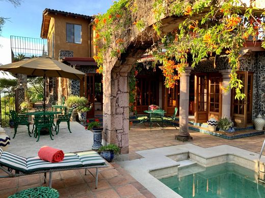 Luxury home in Tepoztlán, Morelos