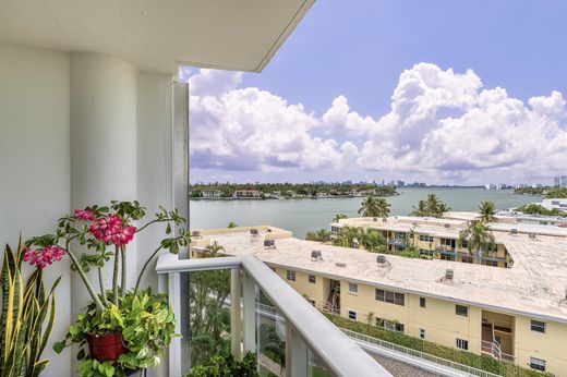 Apartament w Miami Beach, Miami-Dade County