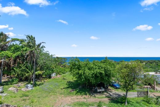 Land in Litigu, Bahía de Banderas