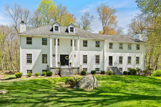Detached House in New Canaan, Fairfield County