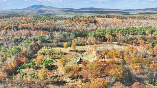 Teren w Peterborough, Hillsborough County